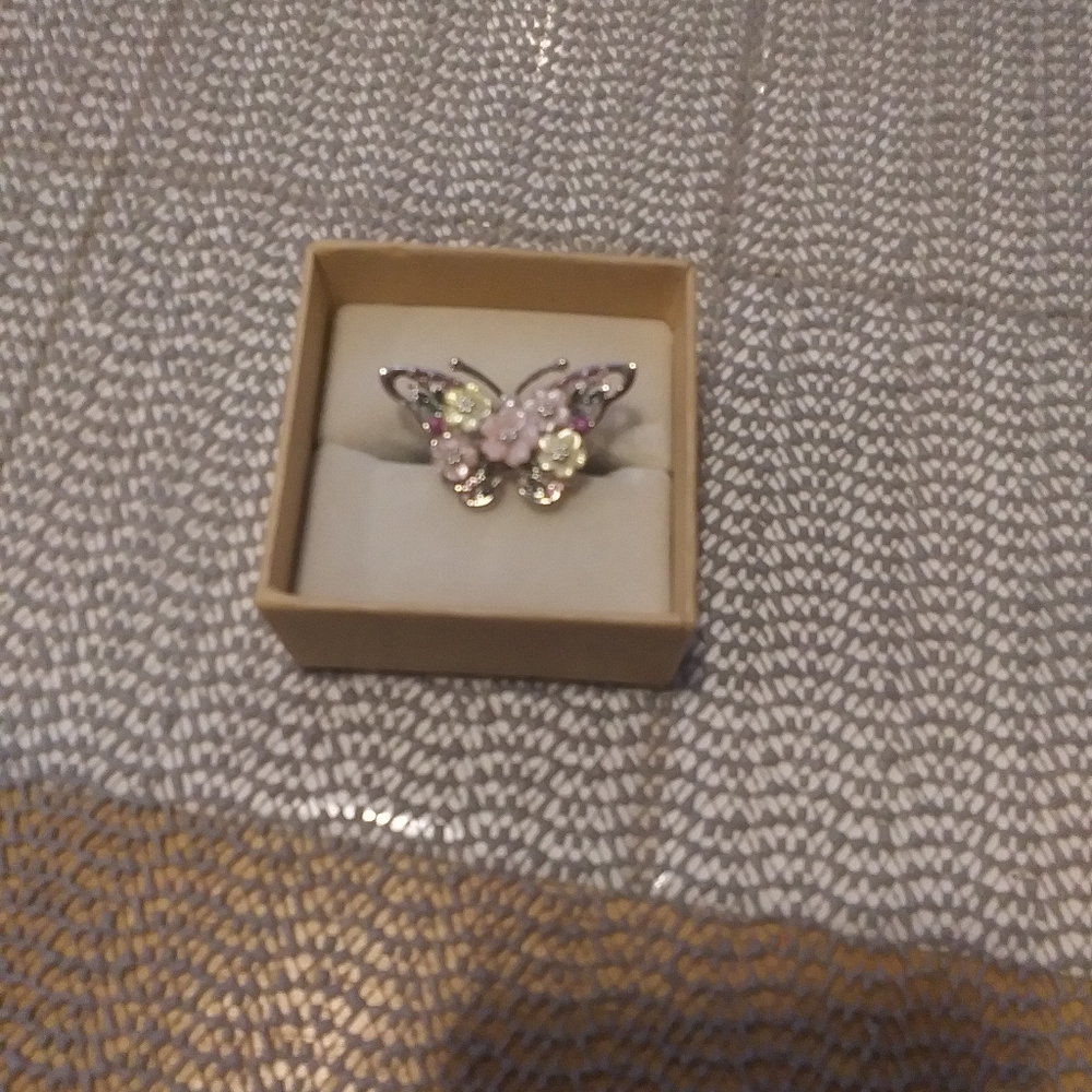 Jardin Collection Butterfly Ring - Picture 2 of 6